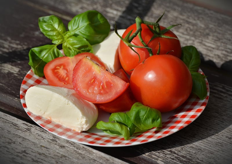 Greek Salad with Grilled Chicken